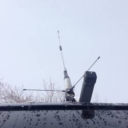 High gain antenna with ground plane, erected.